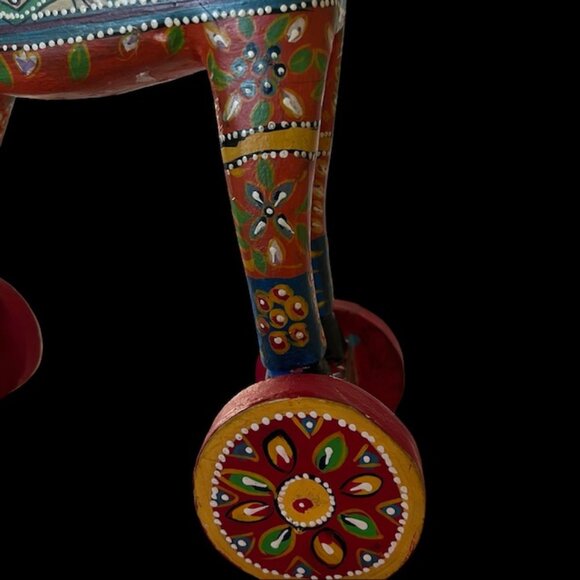 Vintage Large Folk Art Hand-Carved and Hand Painted Wooden Horse on Wheels 13.5H - Picture 13 of 15